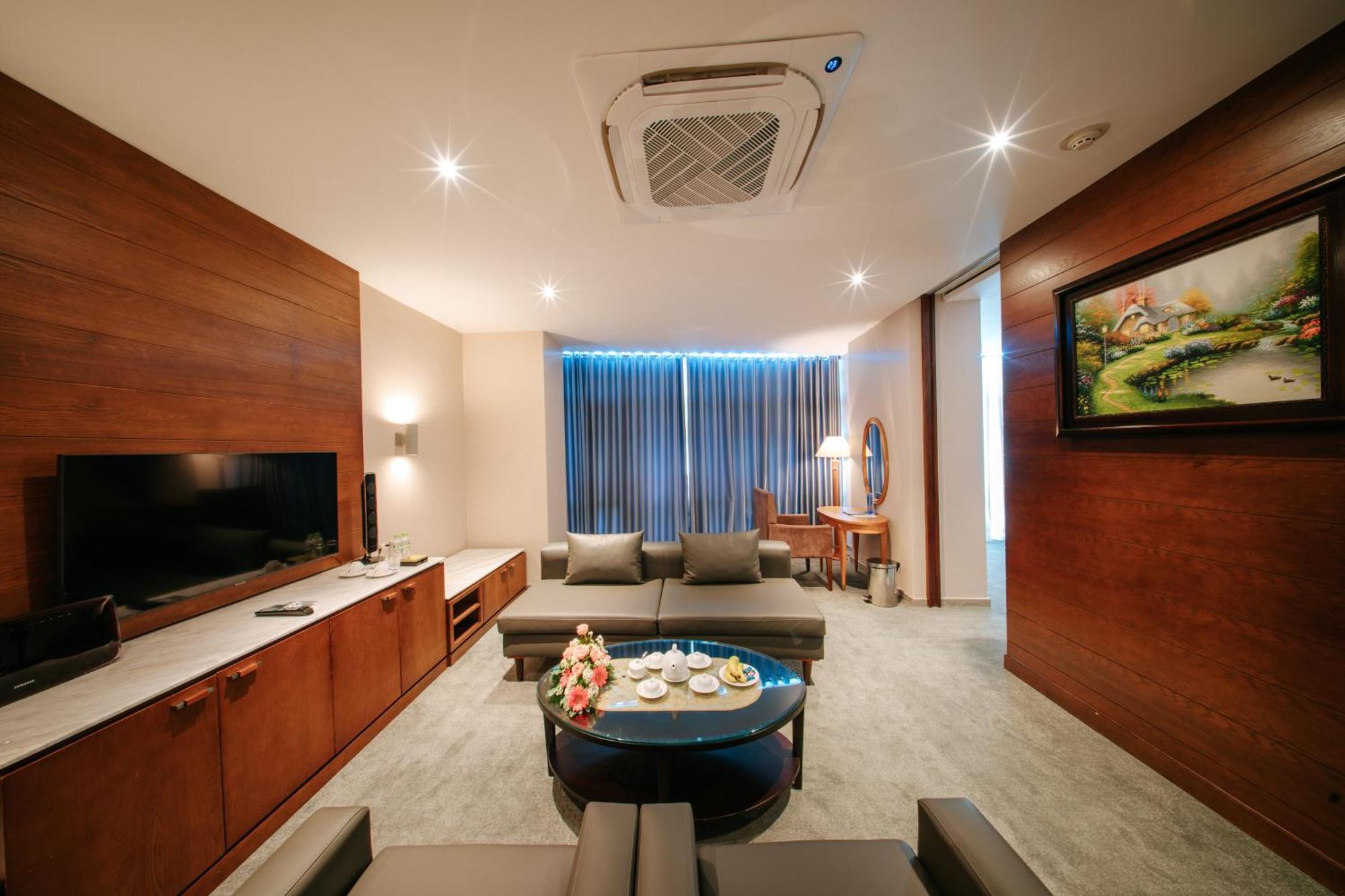 Petro Hotel Vung Tau Exteriör bild