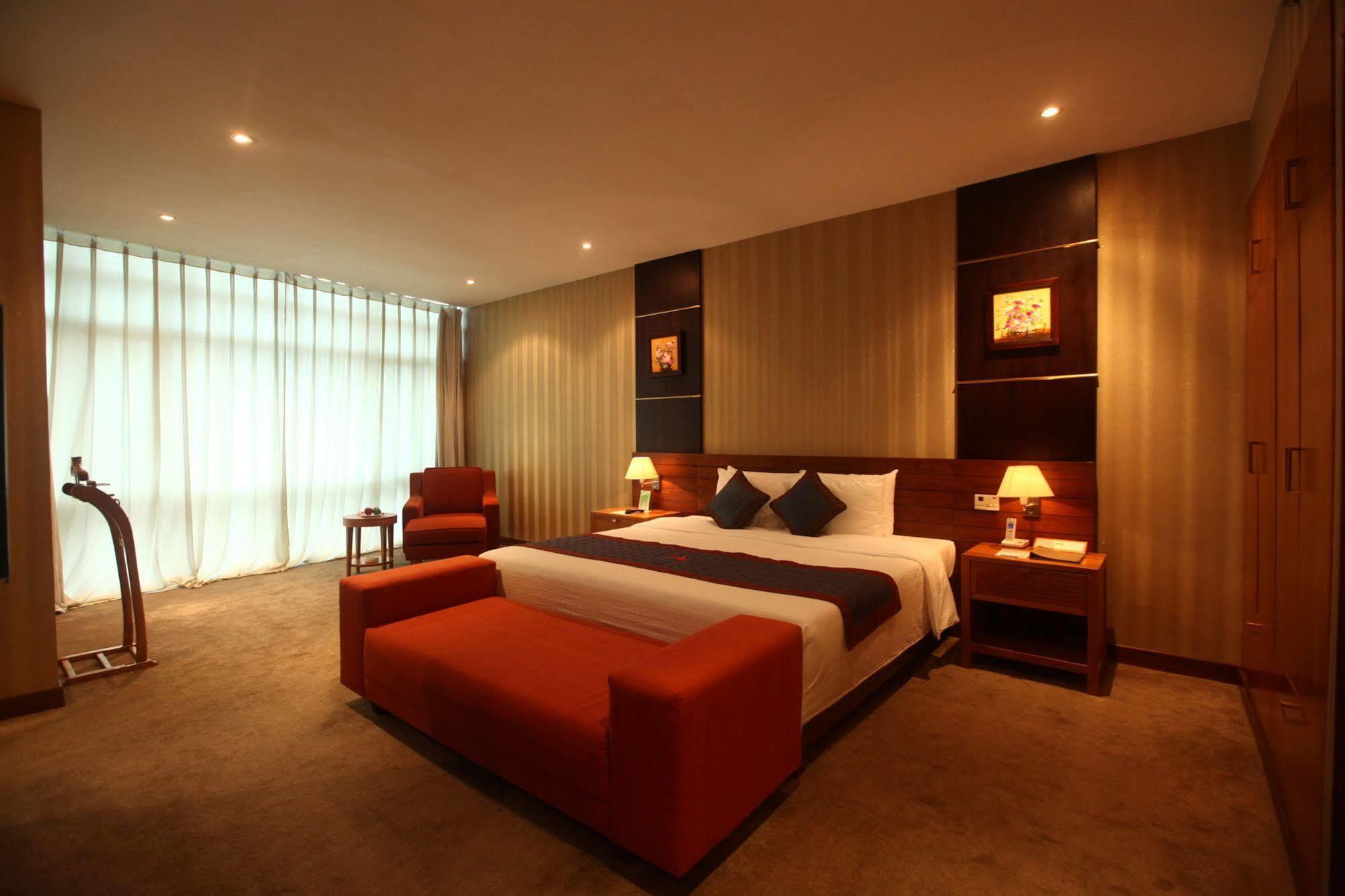 Petro Hotel Vung Tau Exteriör bild