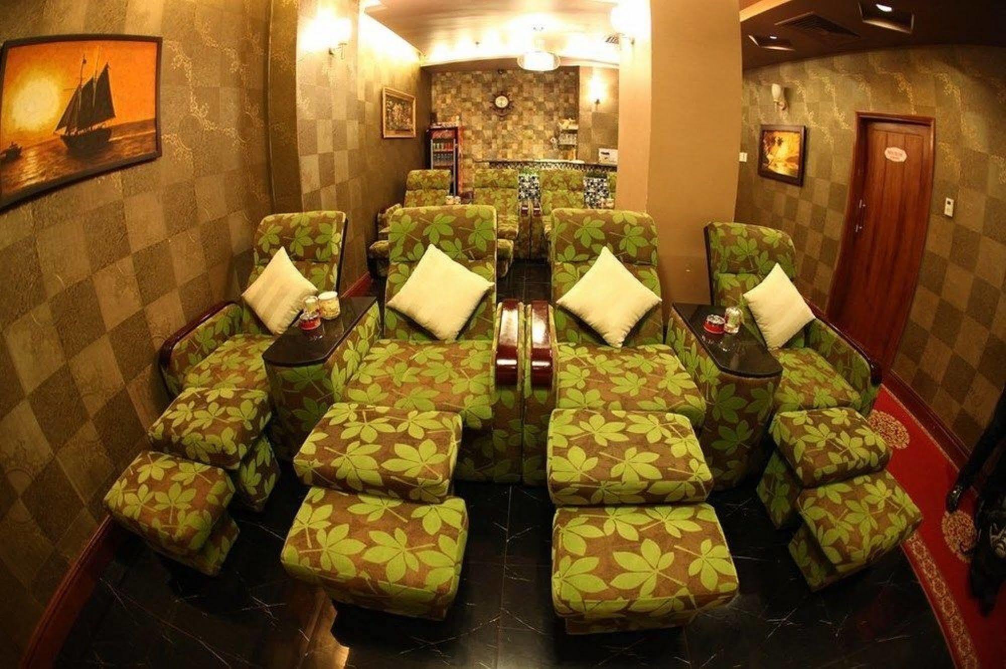 Petro Hotel Vung Tau Exteriör bild