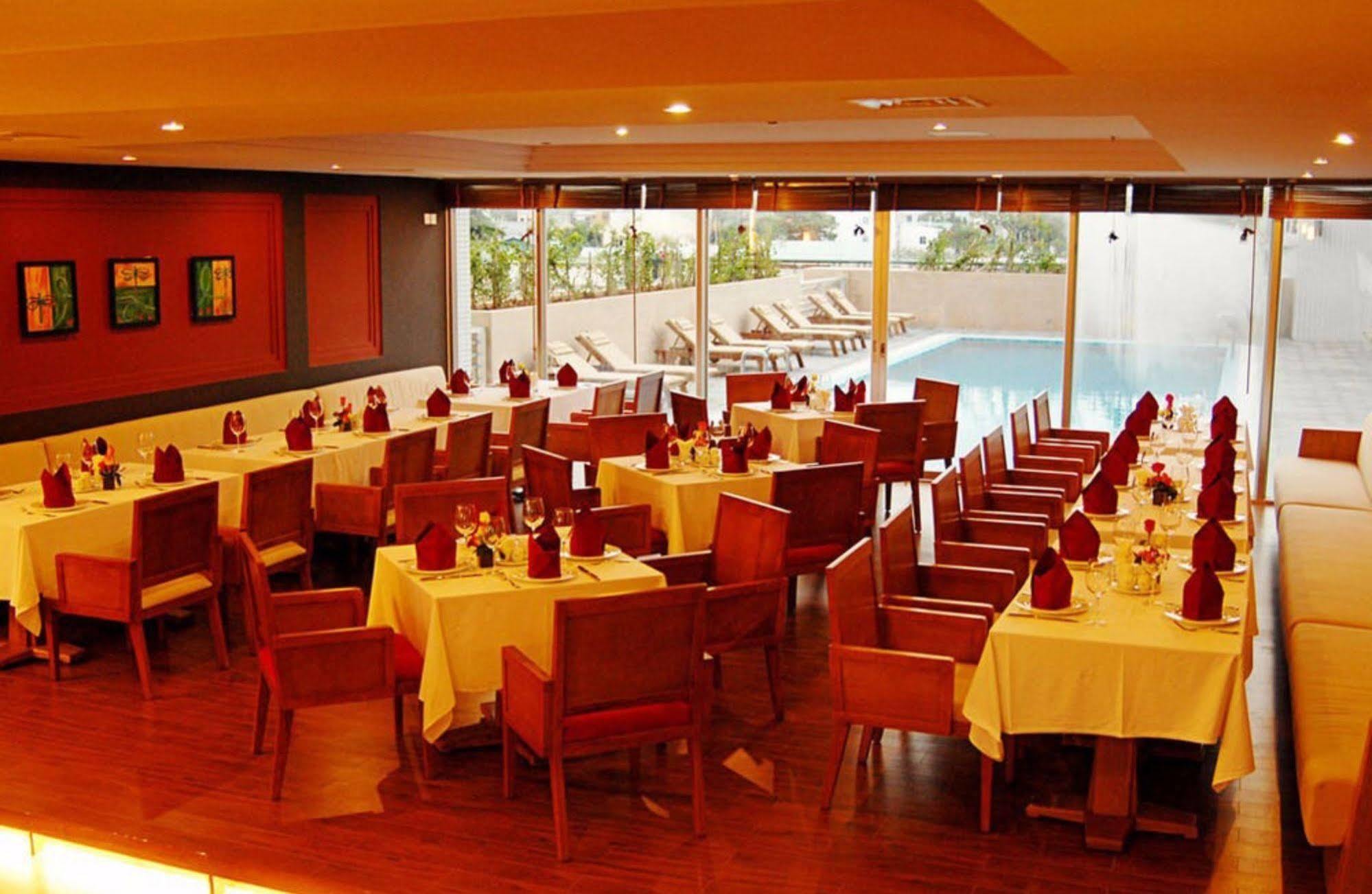 Petro Hotel Vung Tau Exteriör bild